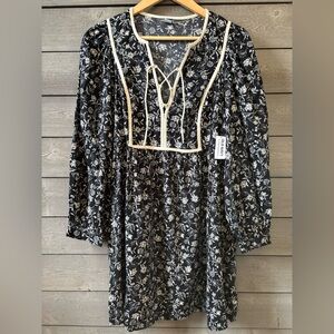 NWT Old Navy Black and White Floral Dress